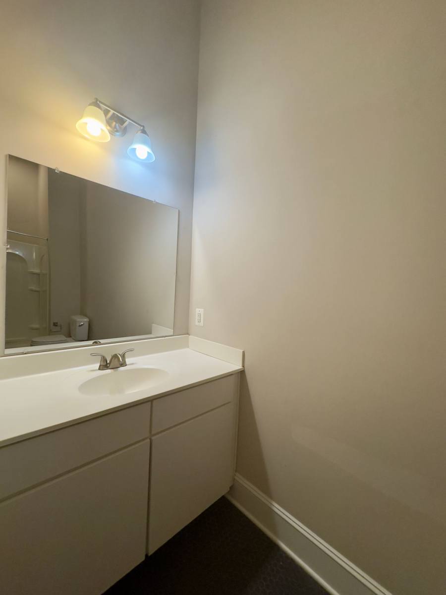 Apartment for rent at 505 Park Ave, Baltimore, MD 21201