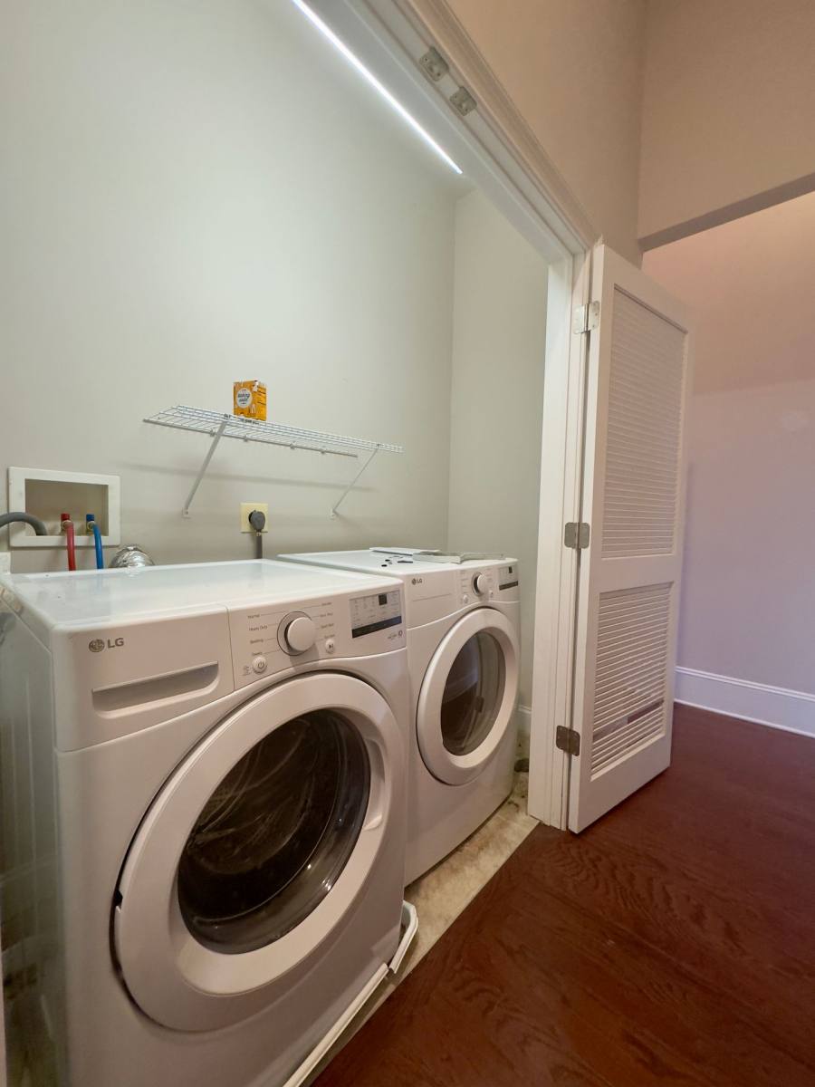 Apartment for rent at 505 Park Ave, Baltimore, MD 21201