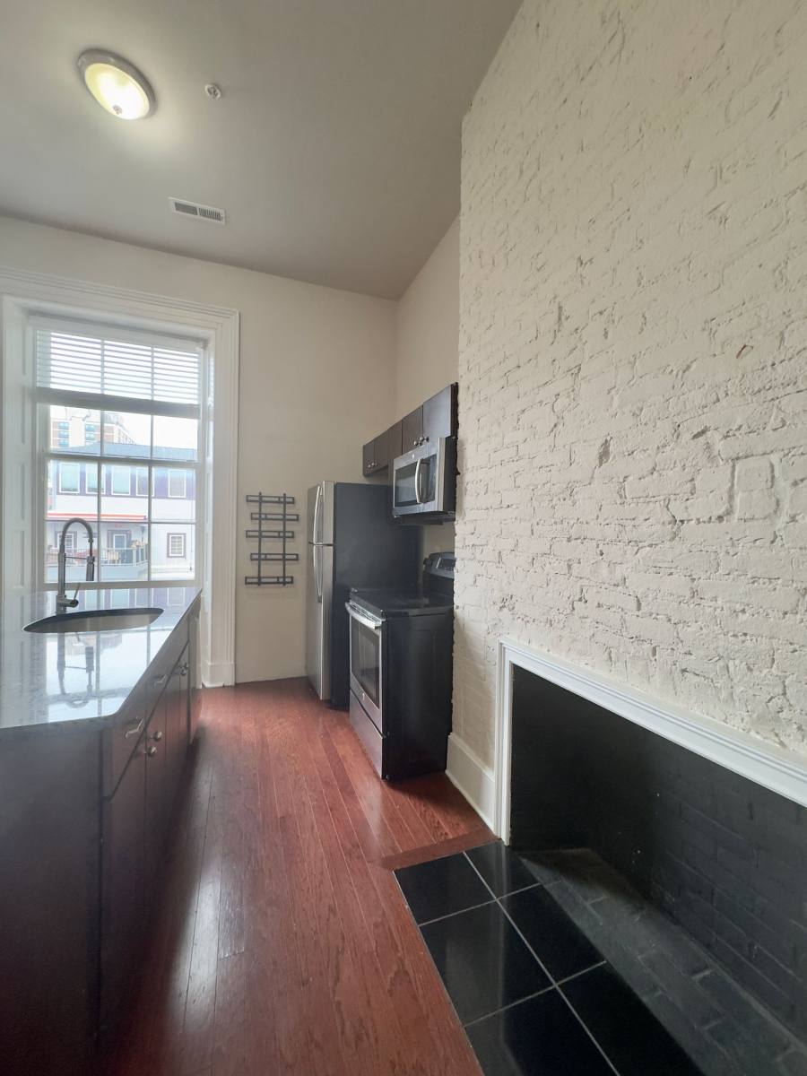Apartment for rent at 505 Park Ave, Baltimore, MD 21201