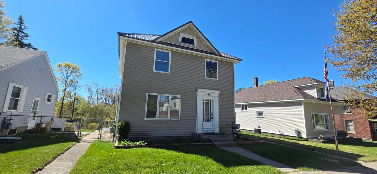 Apartment for rent at 430 E Bremer, Williamsburg, MI 49690