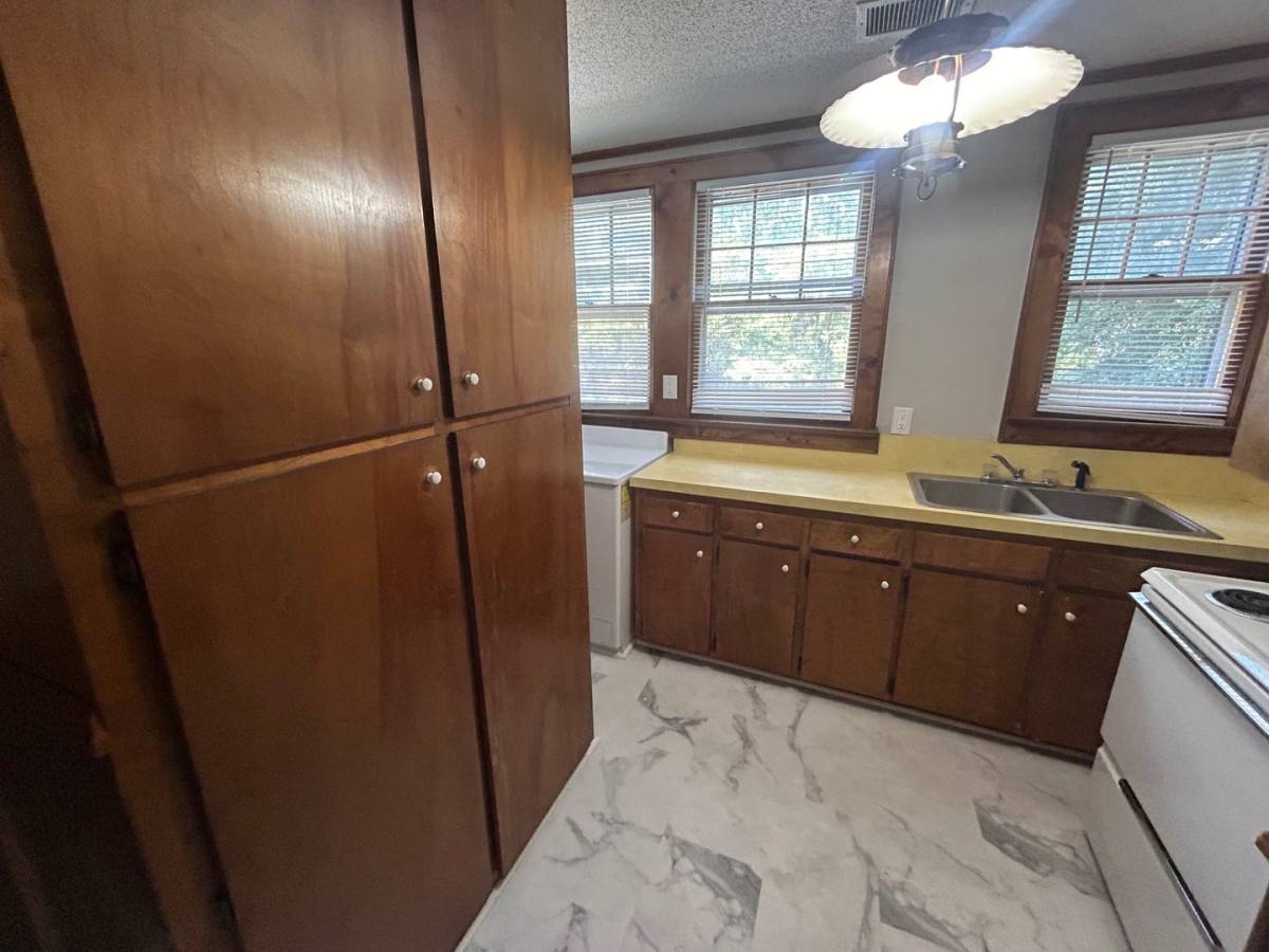 Apartment for rent at 712 Brandon Ave, Columbia, SC 29209