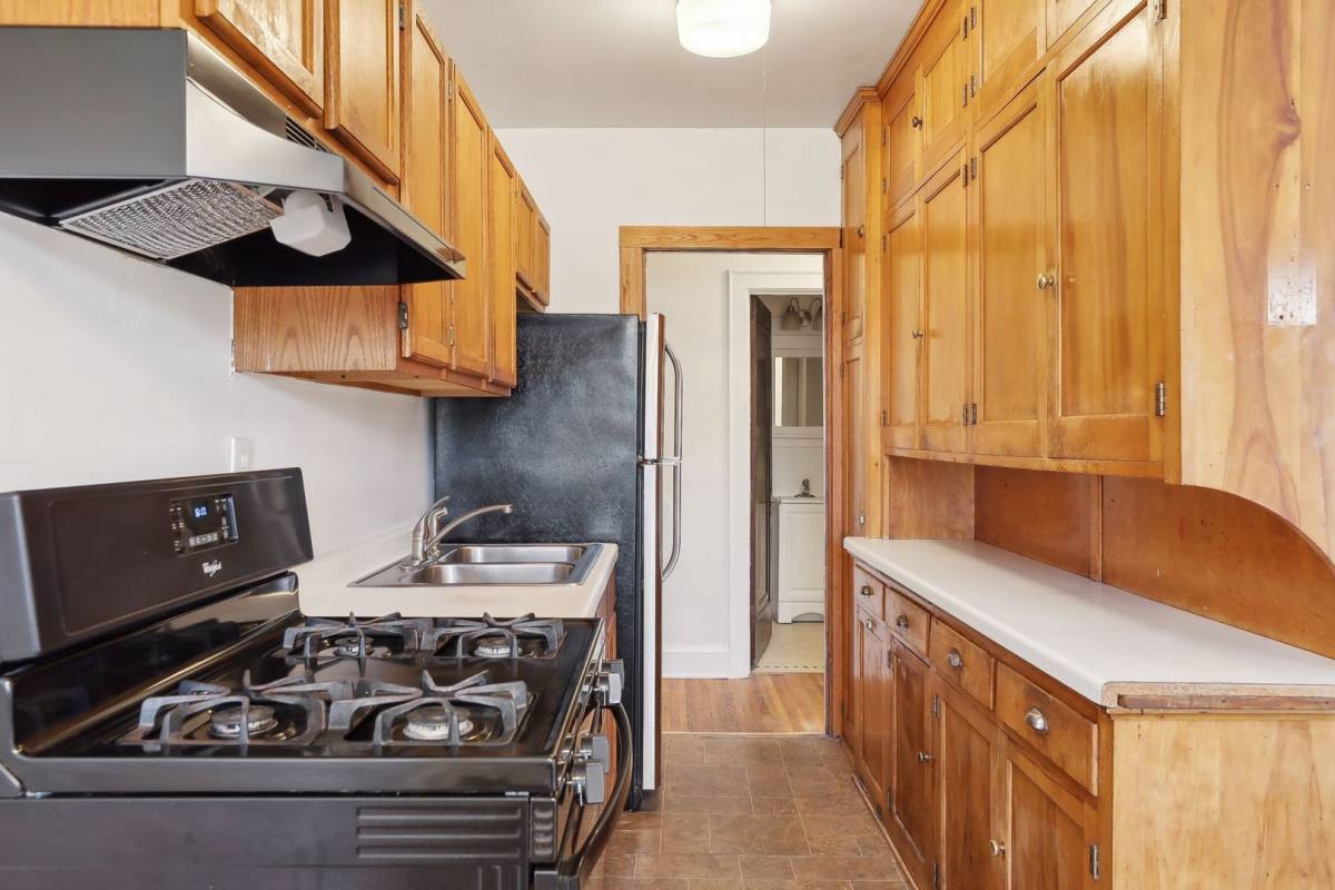 Apartment for rent at 3004 Ottawa Ave S, Minneapolis, MN 55416