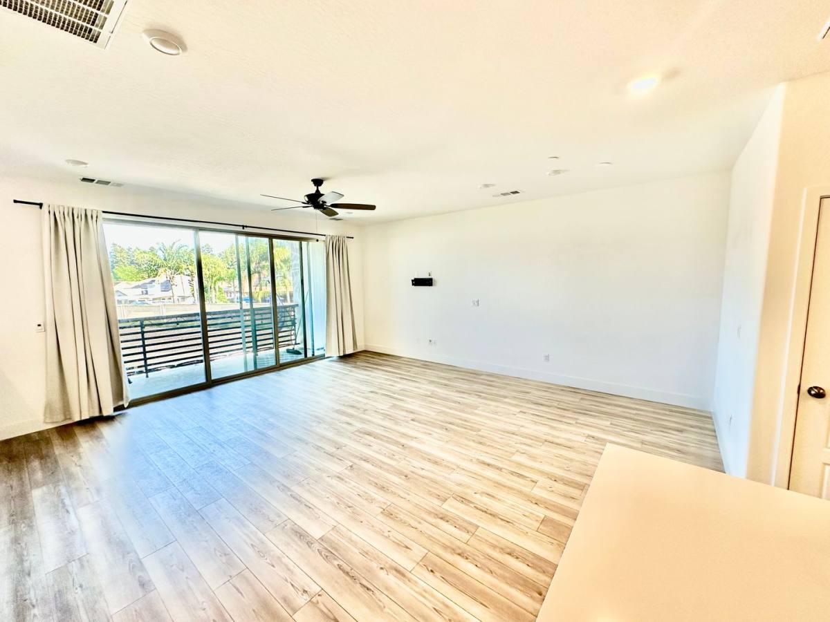 House for rent at 580 N Adler Lane, Clovis, CA 93611