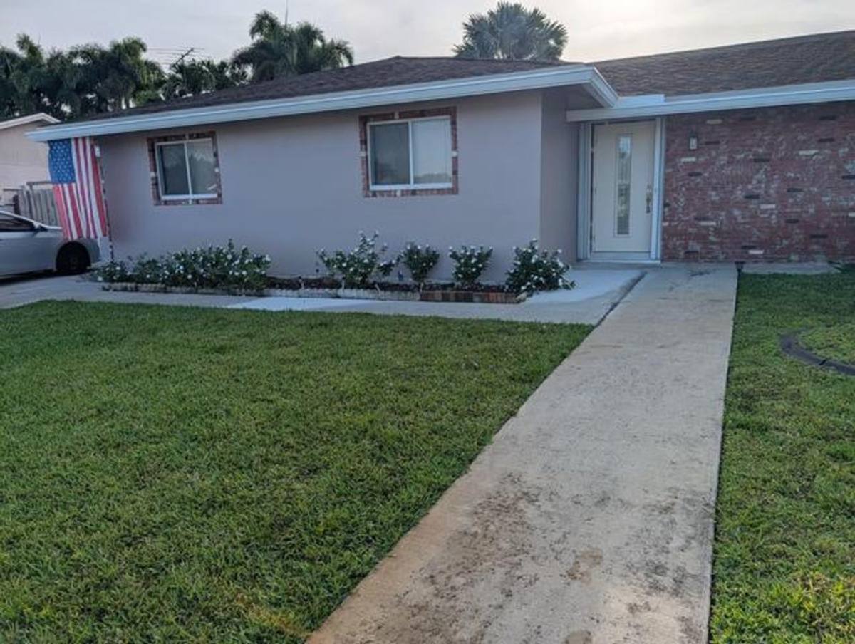 House for rent at 22776 Neptune Rd, Boca Raton, FL 33428
