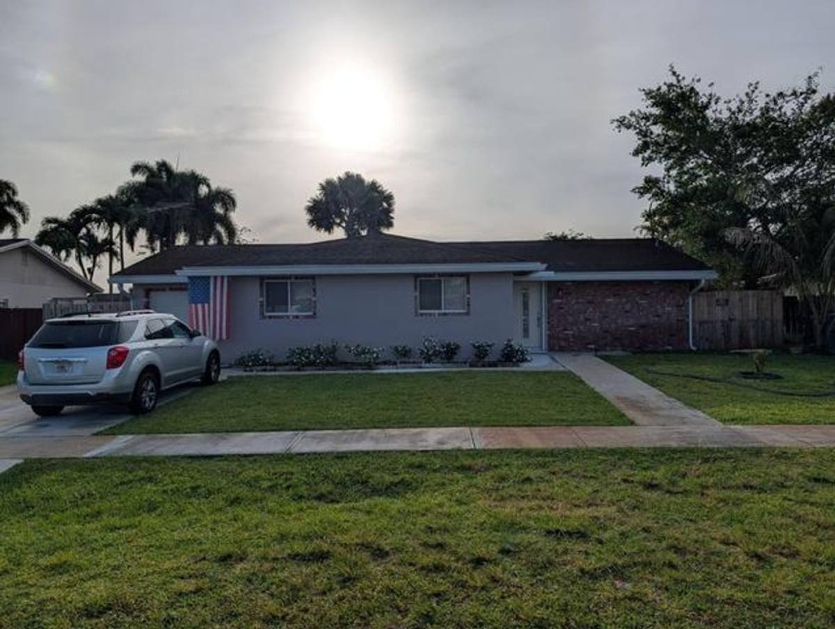 House for rent at 22776 Neptune Rd, Boca Raton, FL 33428