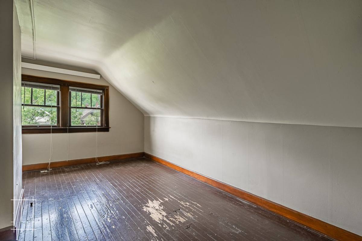Apartment for rent at 2066 N 4th St, Columbus, OH 43201