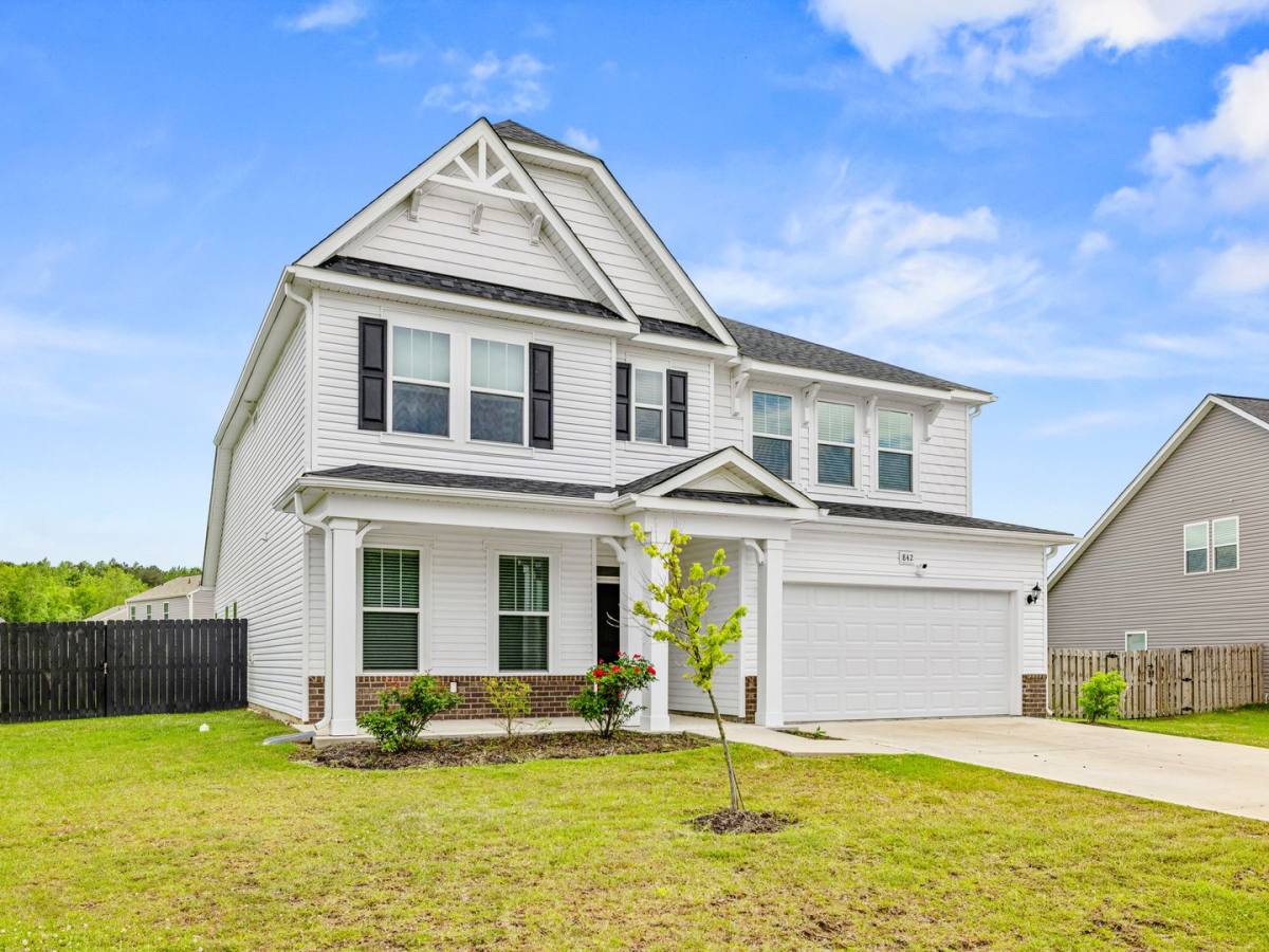 House for rent at 842 Tuscarora Trail, Jacksonville, NC 28546