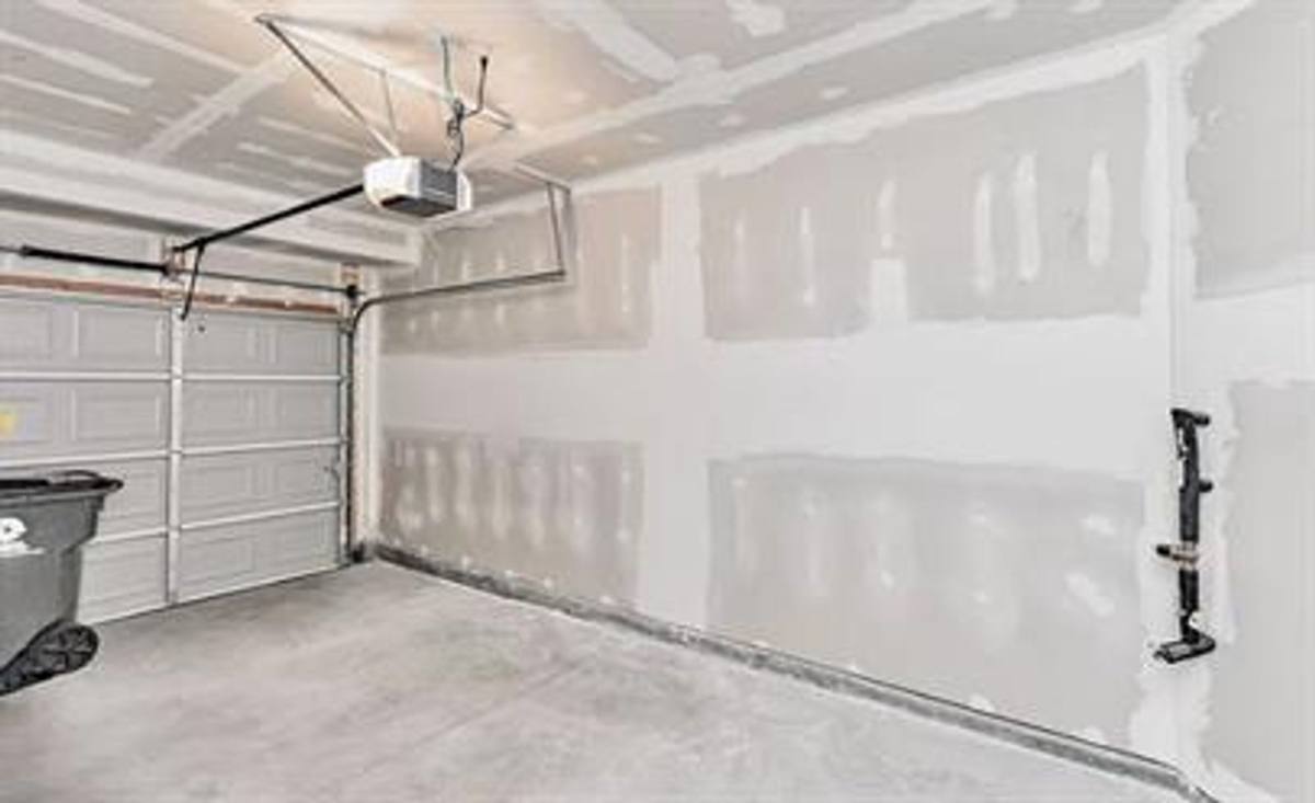 Townhouse for rent at 4 Glenside Dr, Greenville, SC 29607