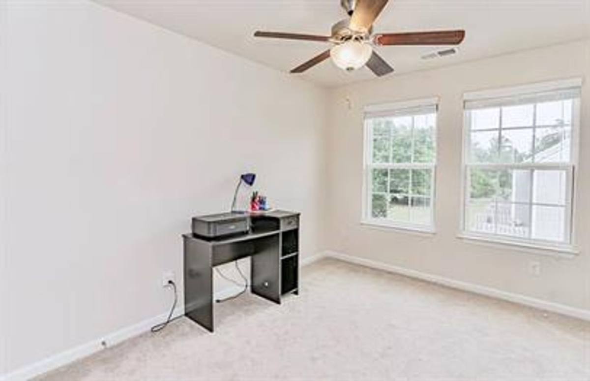 Townhouse for rent at 4 Glenside Dr, Greenville, SC 29607