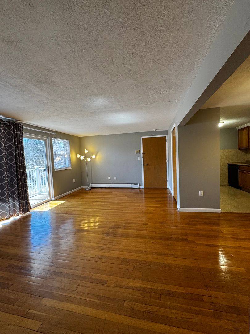 Apartment for rent at 30 Worthen St, Chelmsford, MA 01824