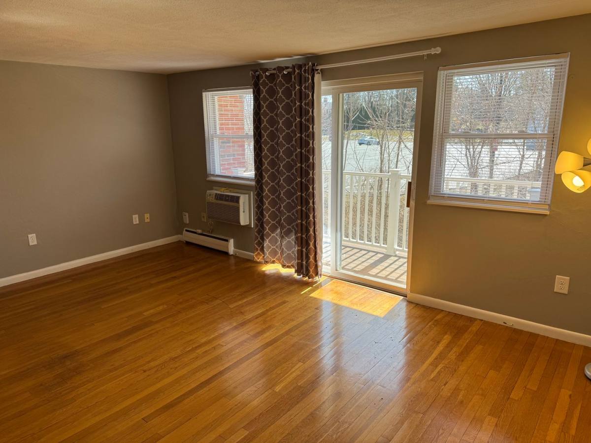 Apartment for rent at 30 Worthen St, Chelmsford, MA 01824