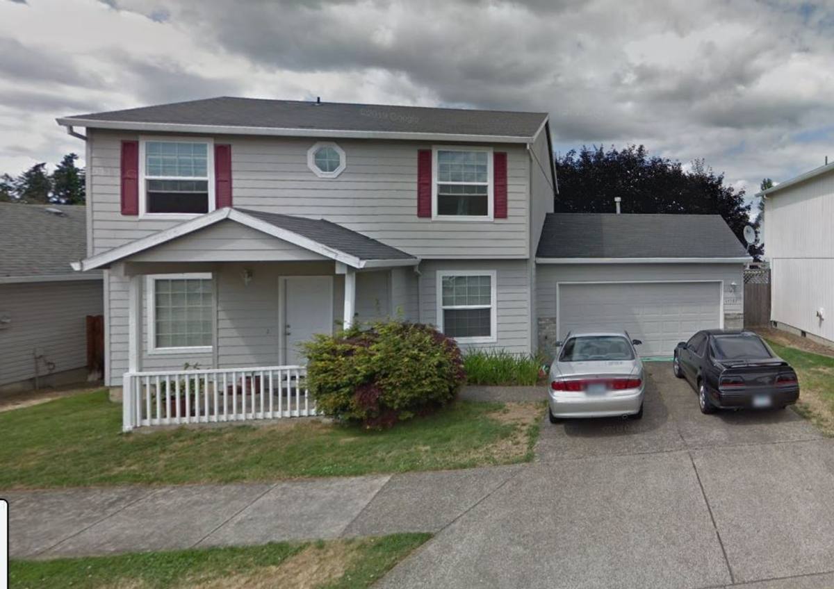 House for rent at 14983 SE Sieben Creek Dr, Clackamas, OR 97015