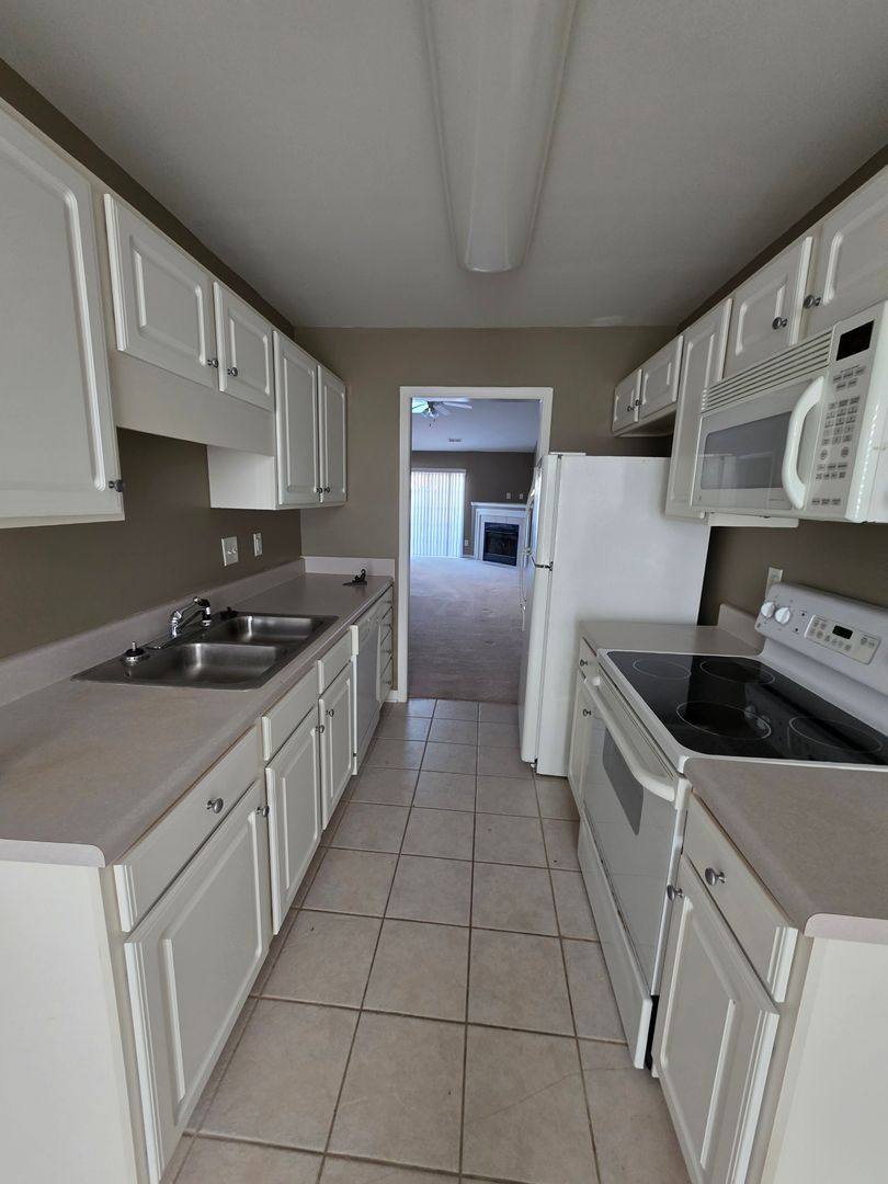 House for rent at 7838 Woodpark Dr, High Point, NC 27265