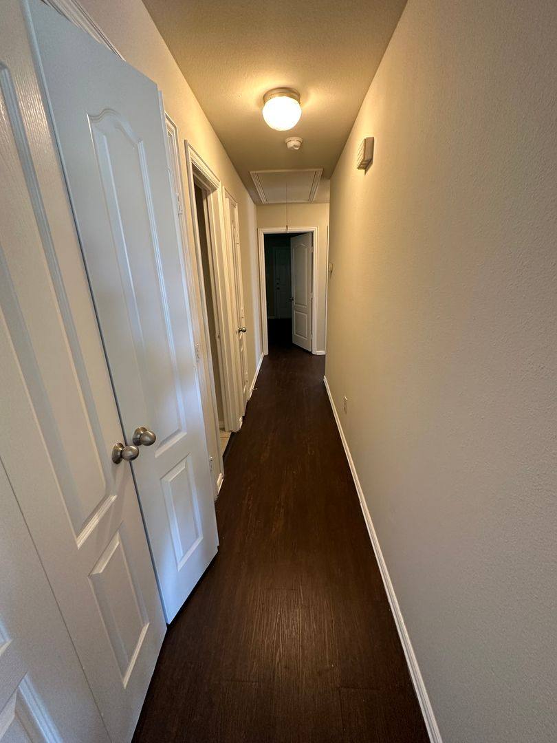 Apartment for rent at 213-215 Robin, Crowley, TX 76036
