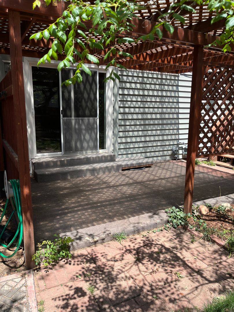 Condo for rent at 332 S Carr Ave W, Lafayette, CO 80026