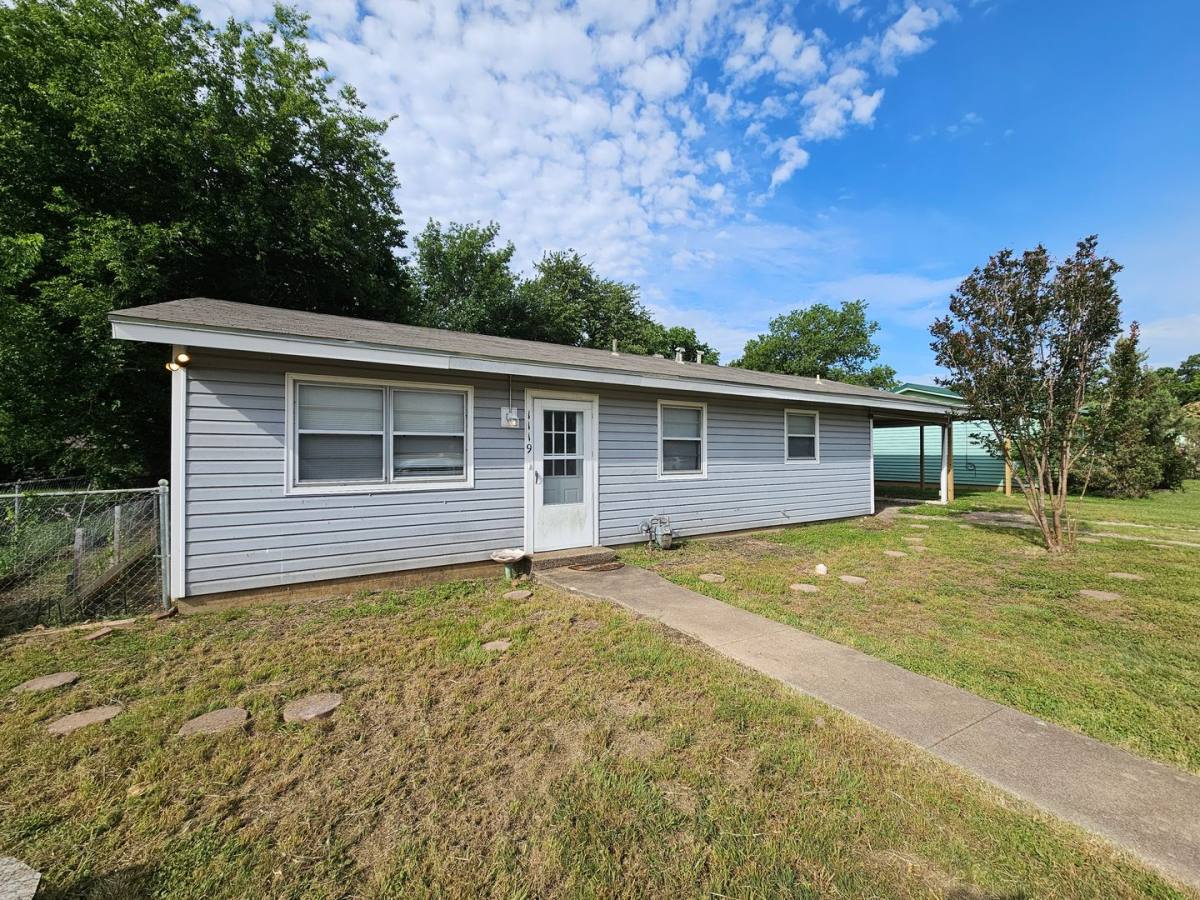 House for rent at 1119 Magnolia St, Belton, TX 76513