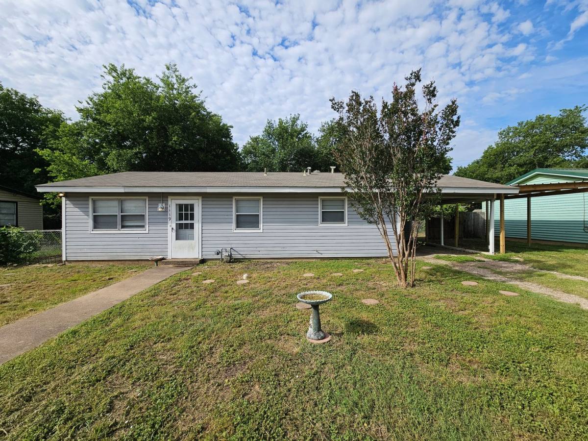 House for rent at 1119 Magnolia St, Belton, TX 76513