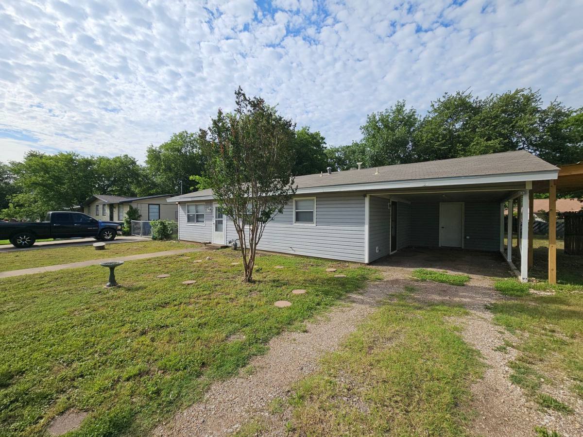 House for rent at 1119 Magnolia St, Belton, TX 76513