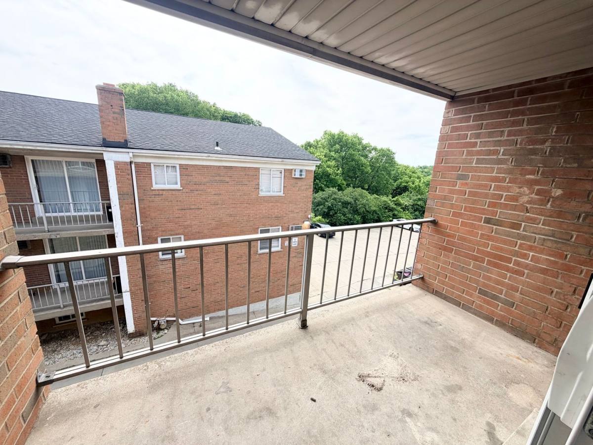 Apartment for rent at 2457 Montana Ave, Cincinnati, OH 45211
