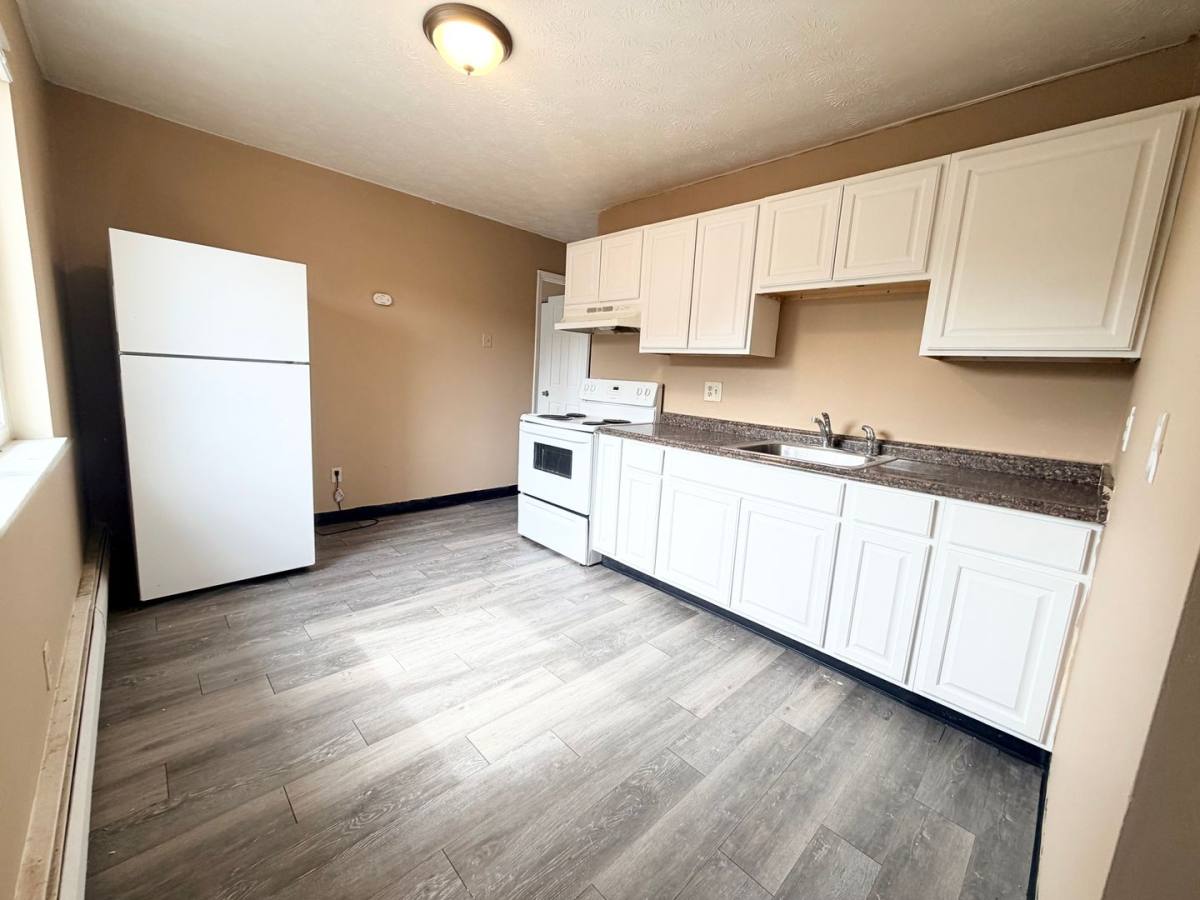 Apartment for rent at 2457 Montana Ave, Cincinnati, OH 45211
