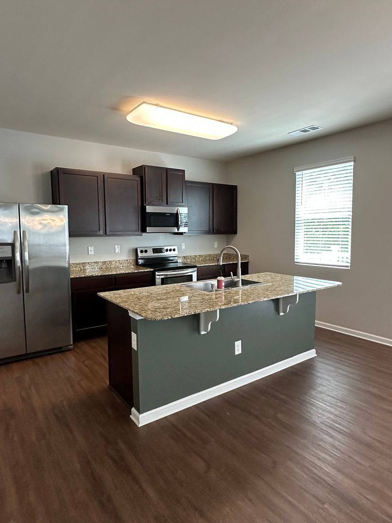 House for rent at 3130 Heritage Glen Dr, Gainesville, GA 30507