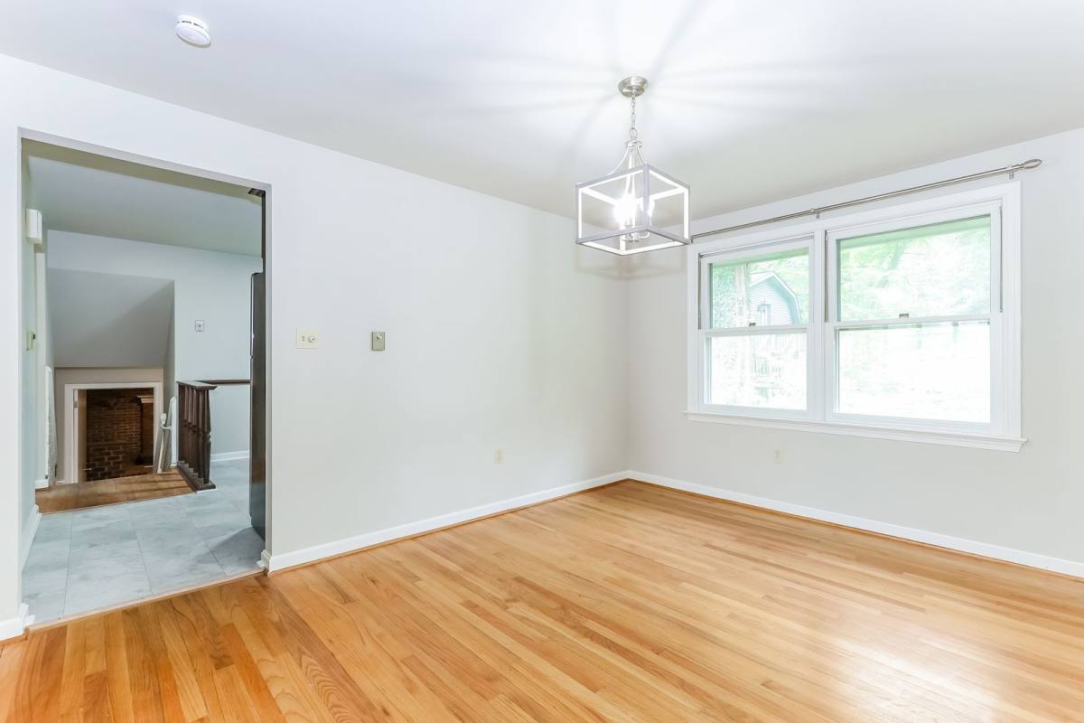 House for rent at 934 Village Rd, Lancaster, PA 17602
