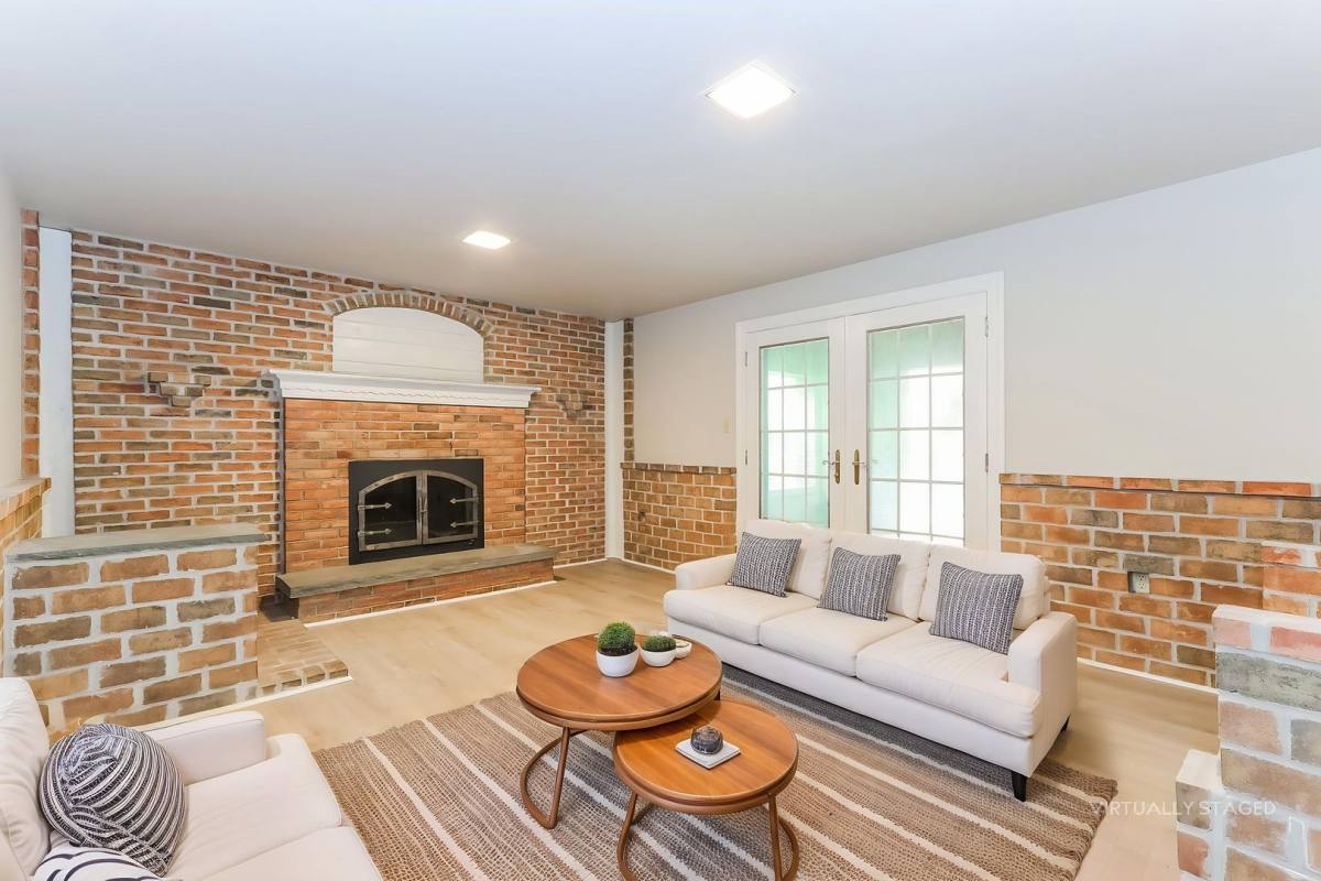 House for rent at 934 Village Rd, Lancaster, PA 17602