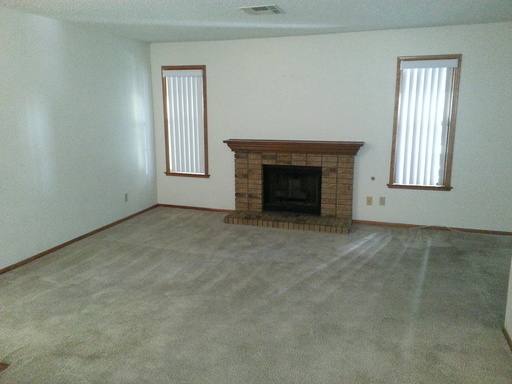 House for rent at 6647 W Tropicana Ave, Las Vegas, NV 89103