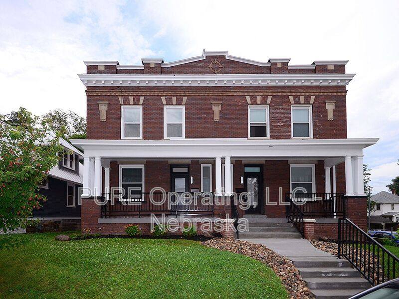 House for rent at 2967 Harris St #2, Omaha, NE 68105