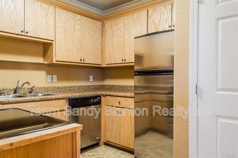 Apartment for rent at 542 S 72nd Ave #C, Pensacola, FL 32506