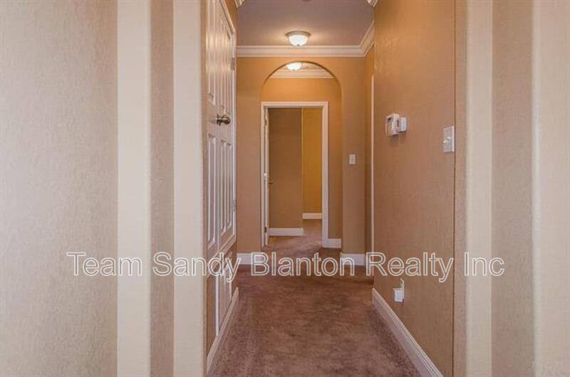 Apartment for rent at 542 S 72nd Ave #C, Pensacola, FL 32506