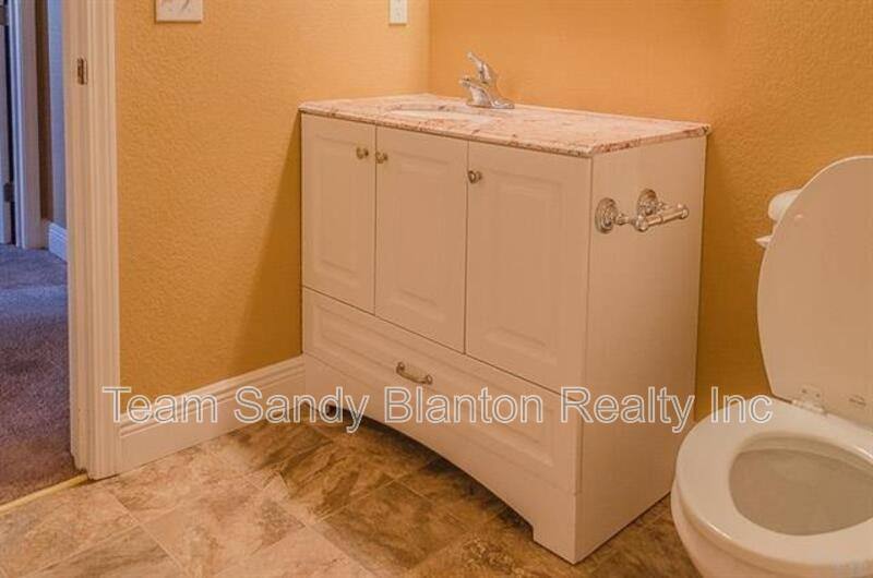 Apartment for rent at 542 S 72nd Ave #C, Pensacola, FL 32506