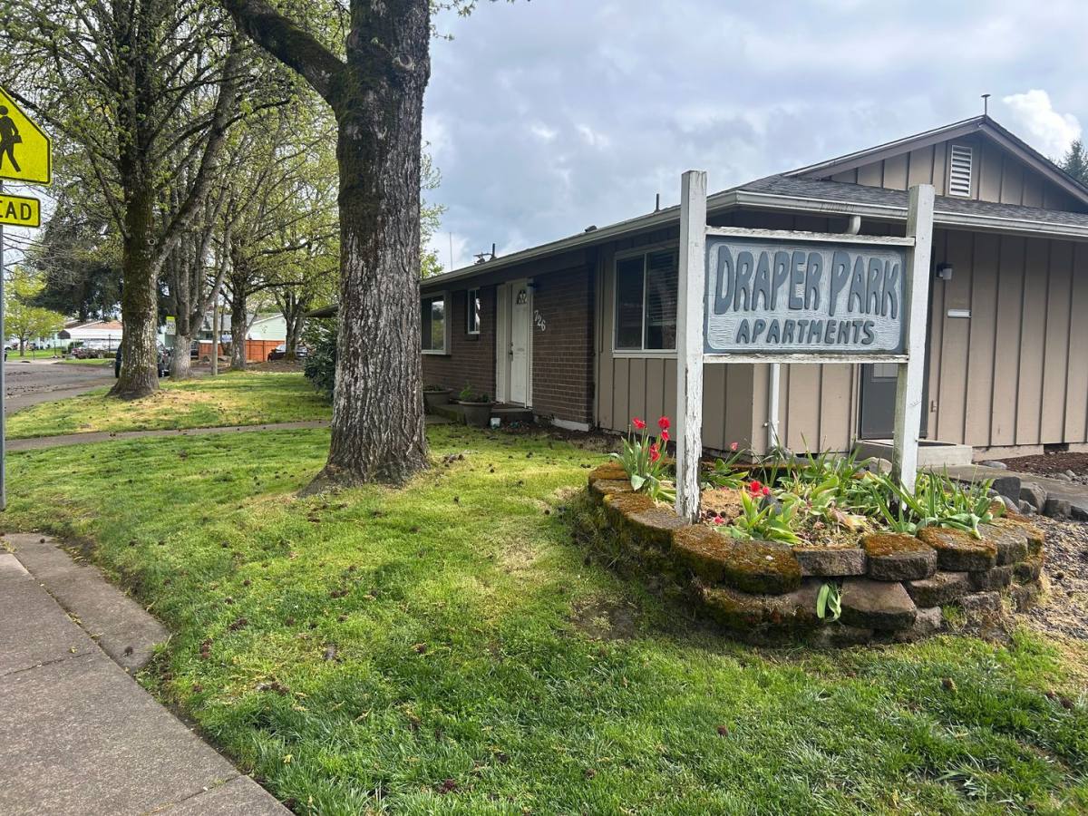 Apartment for rent at 638 32nd Ave SE, Albany, OR 97322