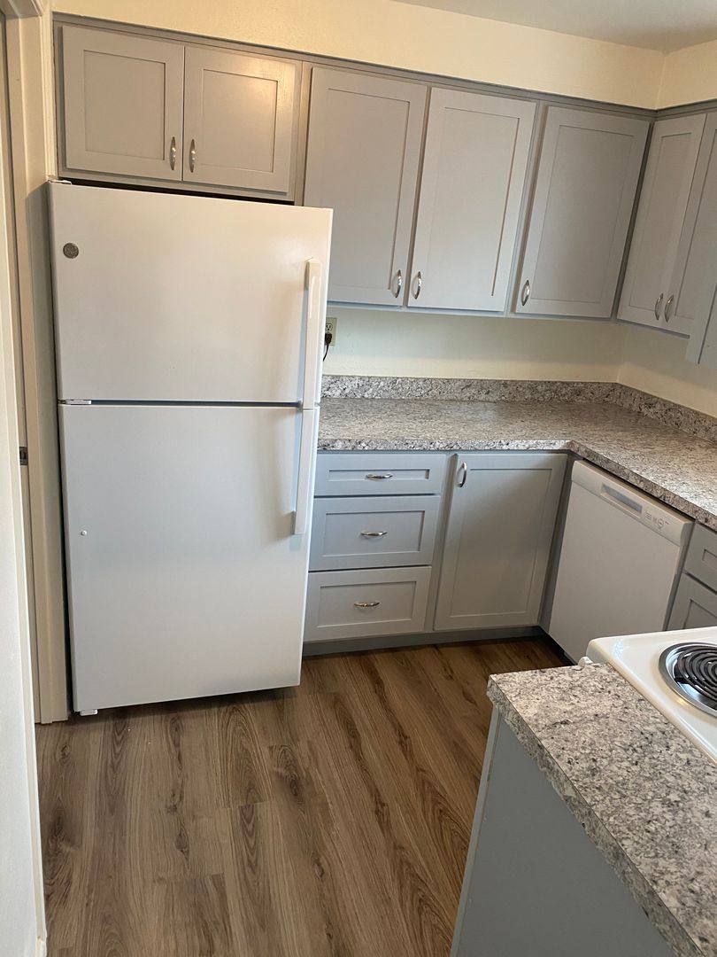 Apartment for rent at 638 32nd Ave SE, Albany, OR 97322