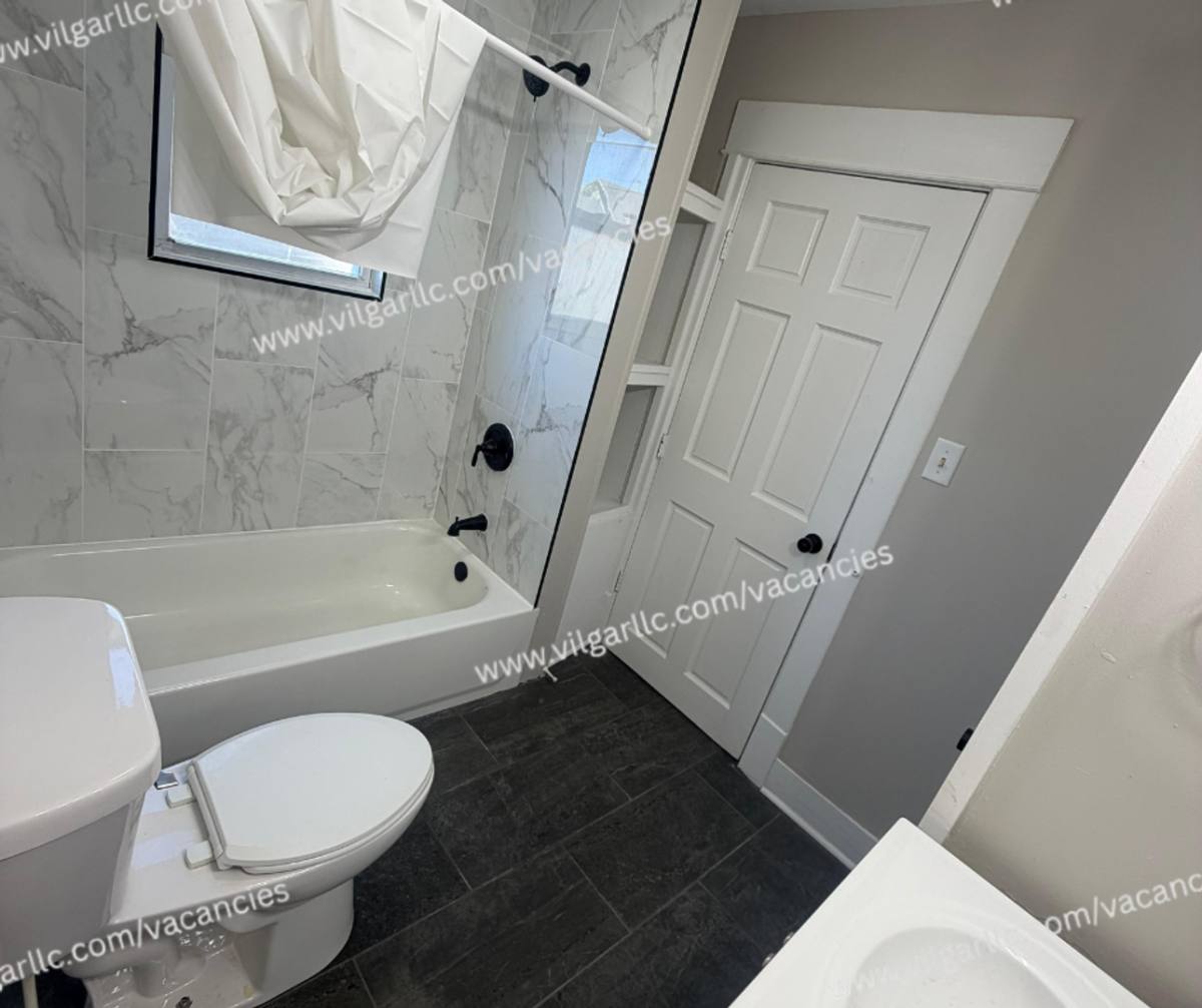 Townhouse for rent at 1201 Manhattan St, Michigan City, IN 46360