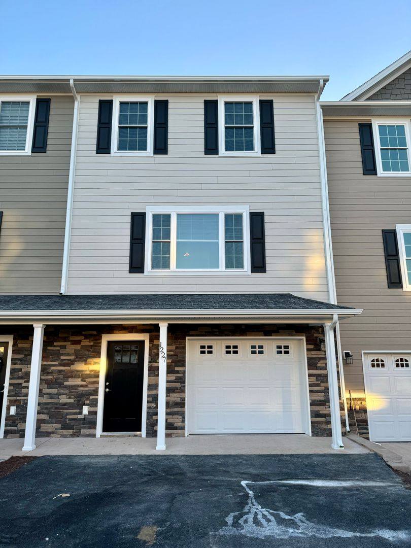 Townhouse for rent at 1244 Harvest Court, Harrisonburg, VA 22801