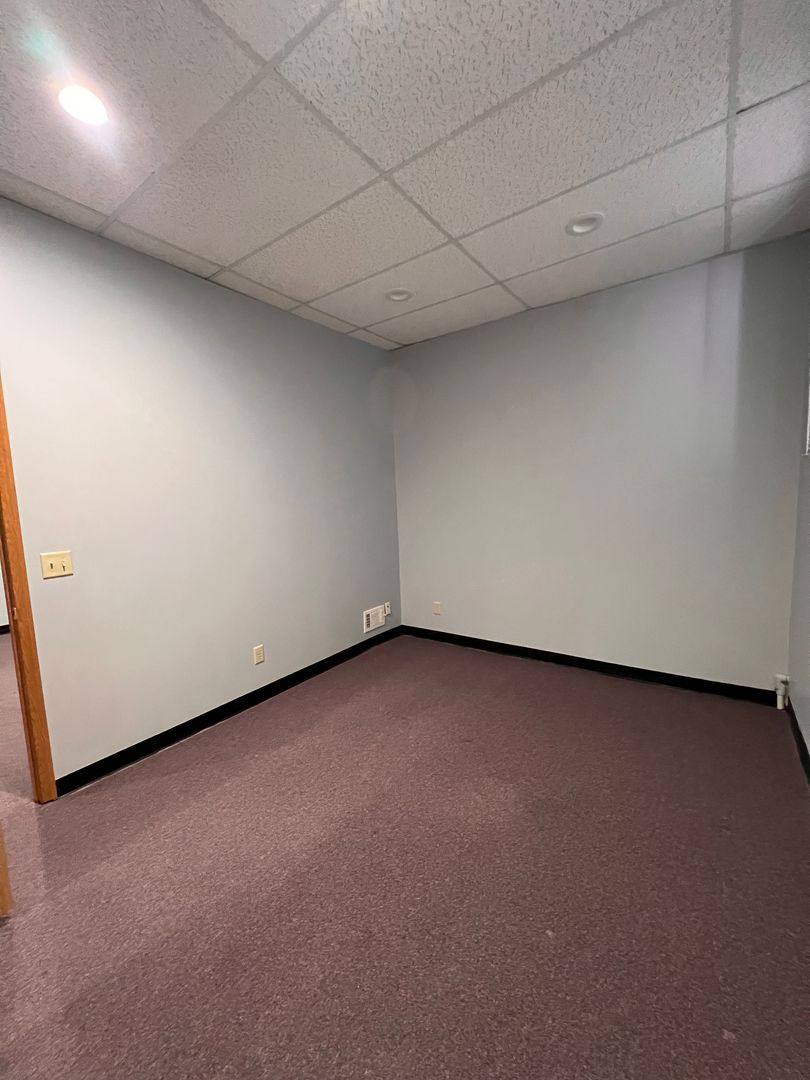 Apartment for rent at 232 N 6th St, Quincy, IL 62301