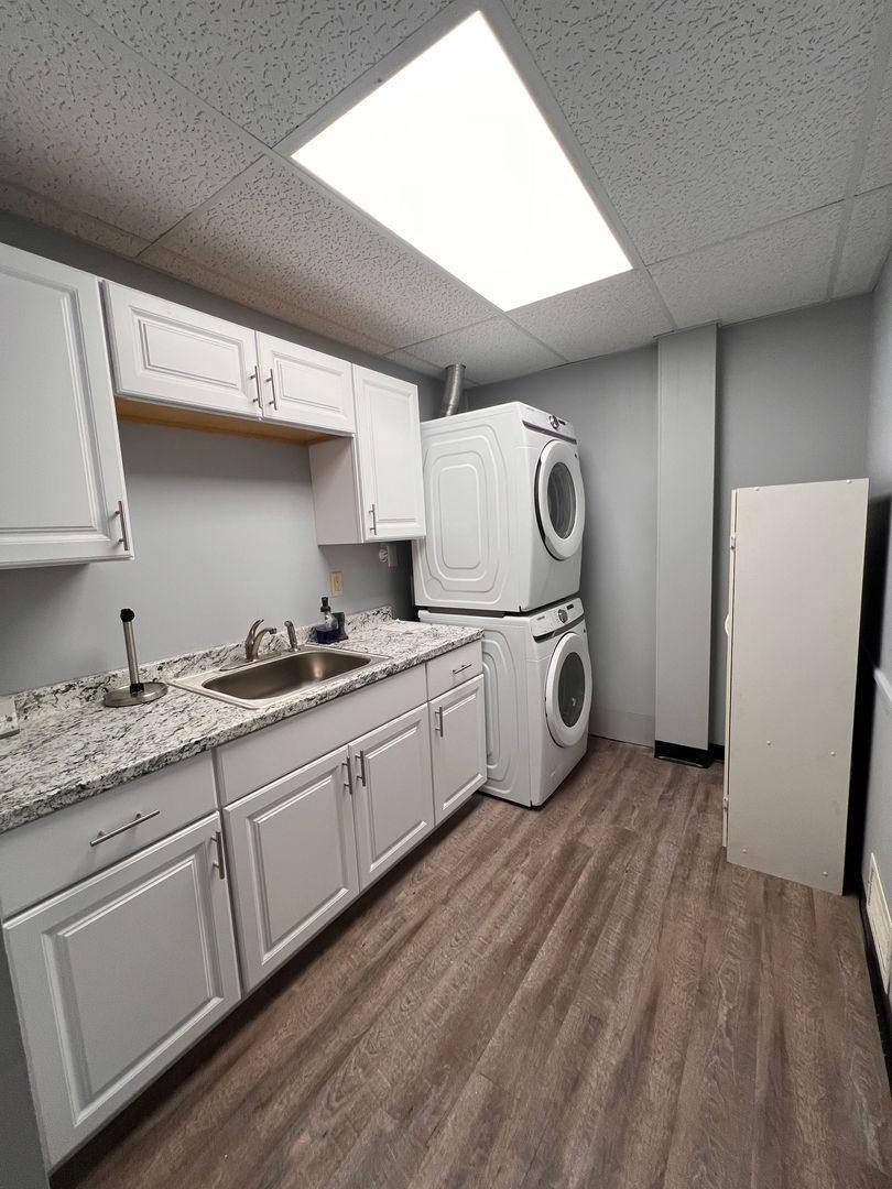 Apartment for rent at 232 N 6th St, Quincy, IL 62301