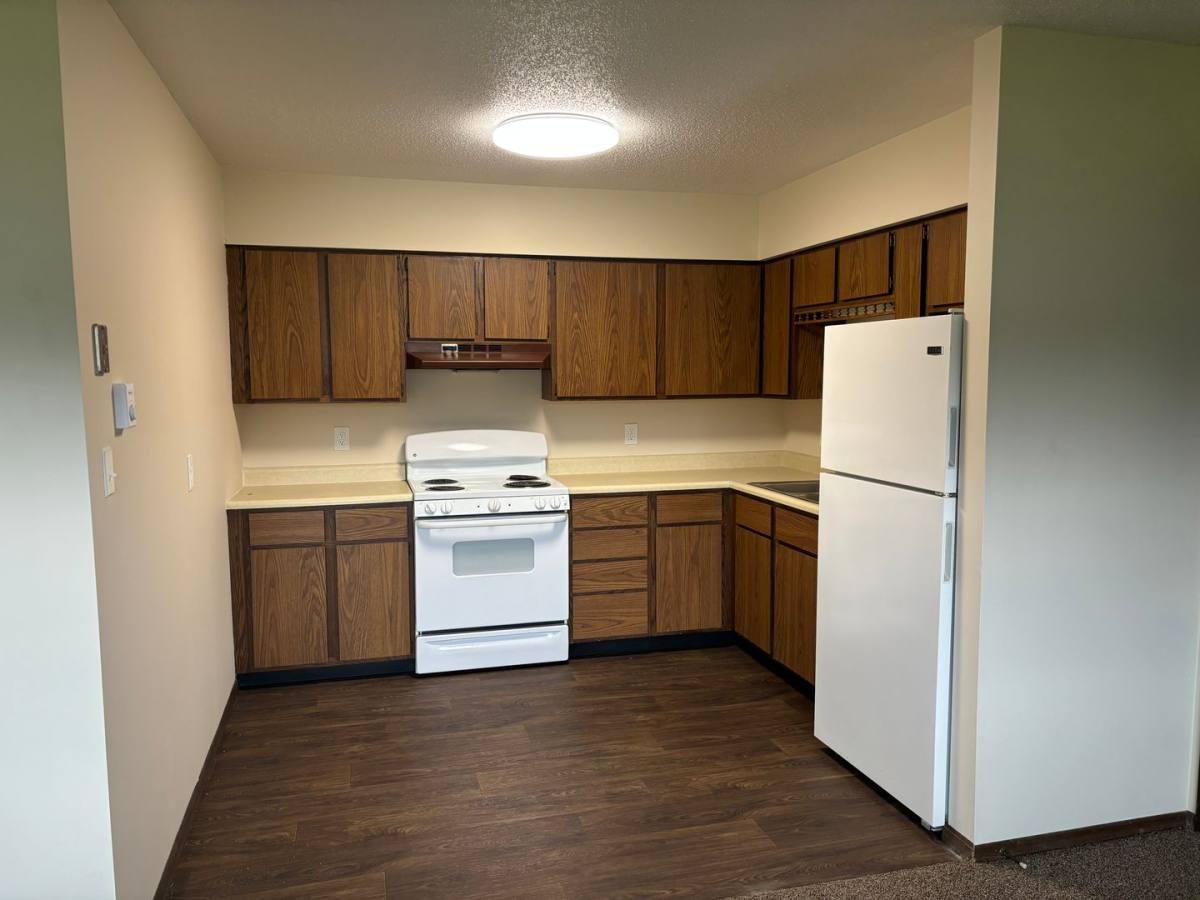 Apartment for rent at 41 W Grant St, Preston, IA 52069