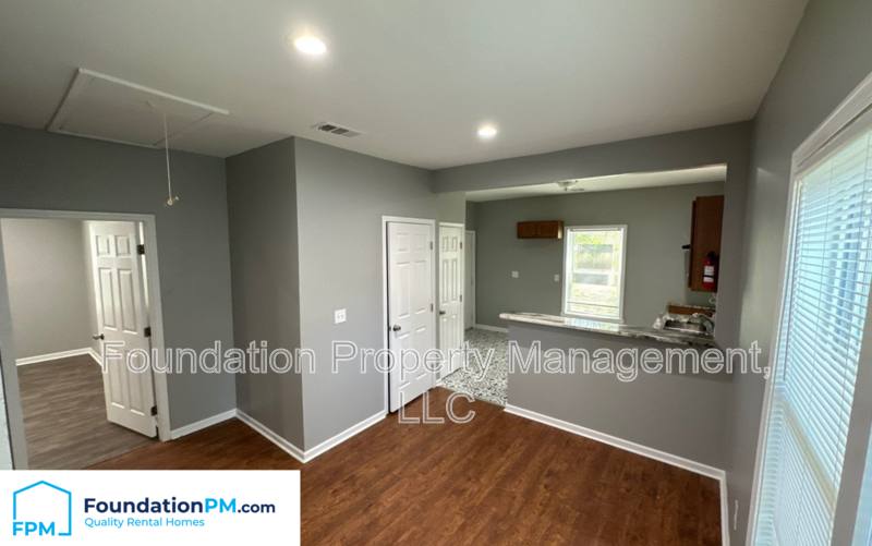 House for rent at 2001 Waverly Ave, Memphis, TN 38114