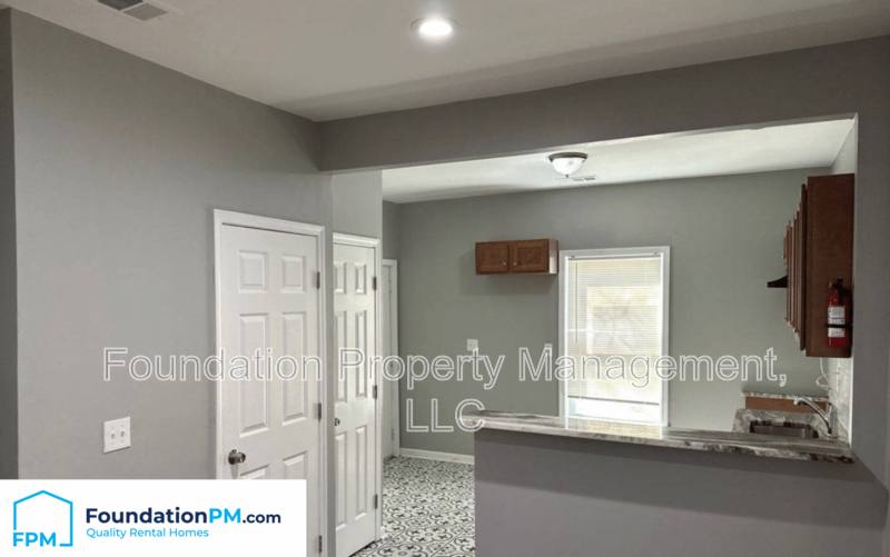 House for rent at 2001 Waverly Ave, Memphis, TN 38114