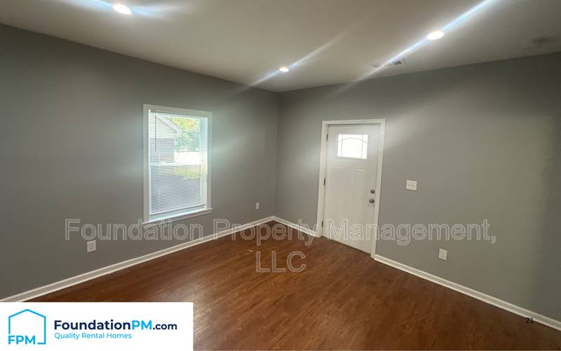 House for rent at 2001 Waverly Ave, Memphis, TN 38114