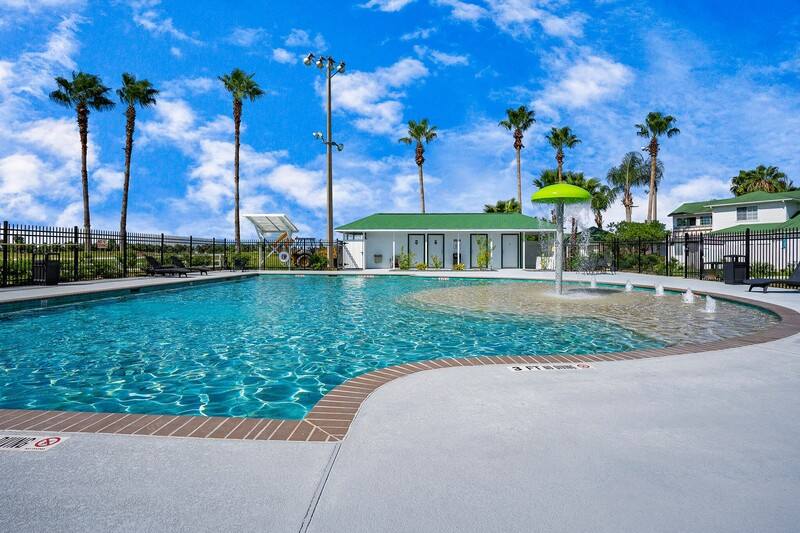 Apartment for rent at 5139 Martinique Calle, Dickinson, TX 77539