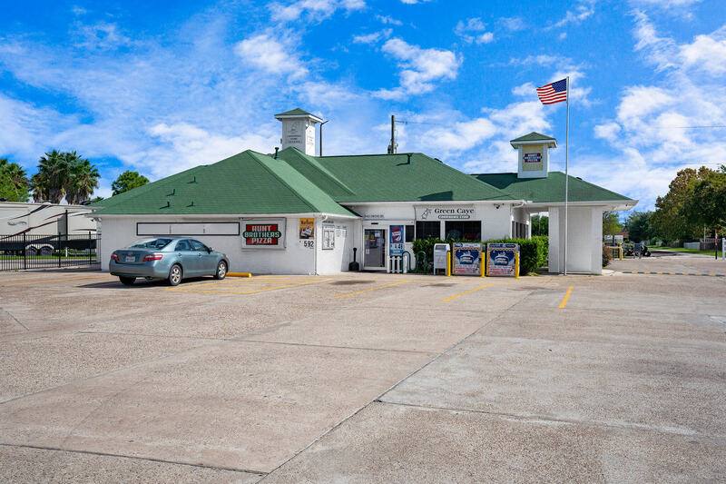 Apartment for rent at 5139 Martinique Calle, Dickinson, TX 77539