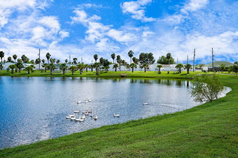 Apartment for rent at 5139 Martinique Calle, Dickinson, TX 77539