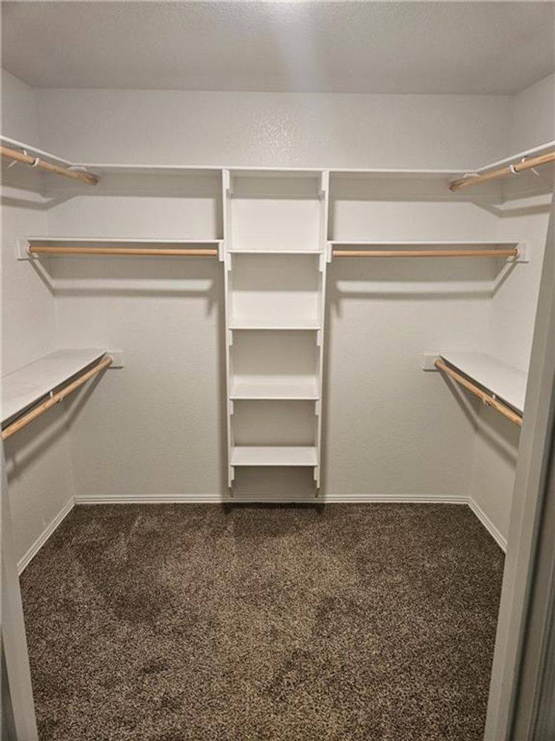 Apartment for rent at 2489 N Brophy St, Fayetteville, AR 72703