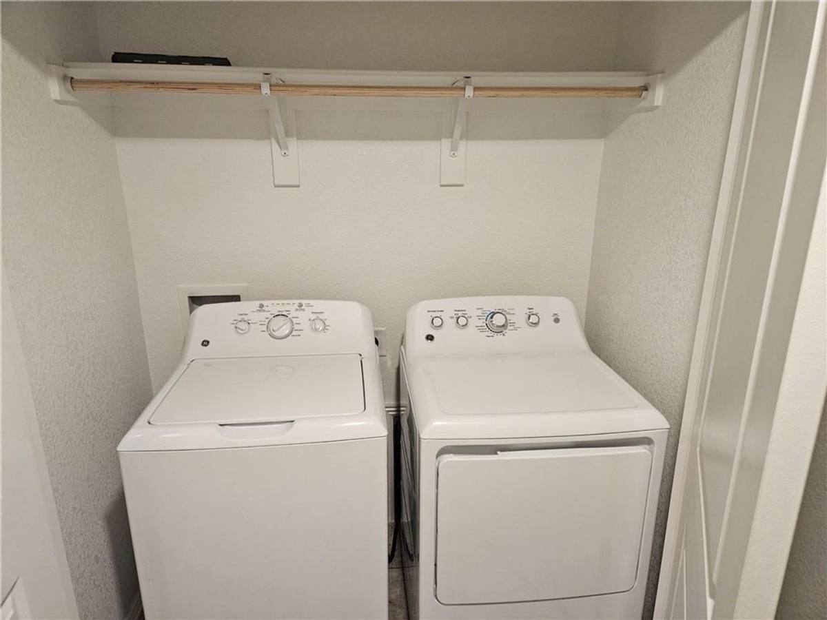 Apartment for rent at 2489 N Brophy St, Fayetteville, AR 72703