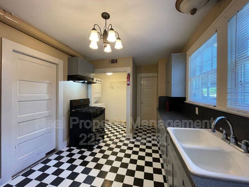 House for rent at 755 Arlington Ave, Baton Rouge, LA 70806