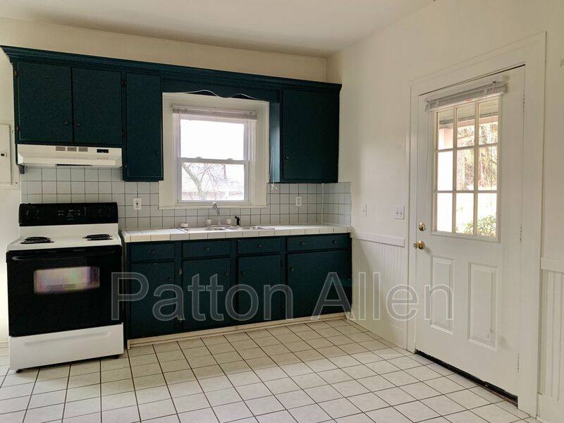 Apartment for rent at 16 Hillside St #A, Asheville, NC 28801