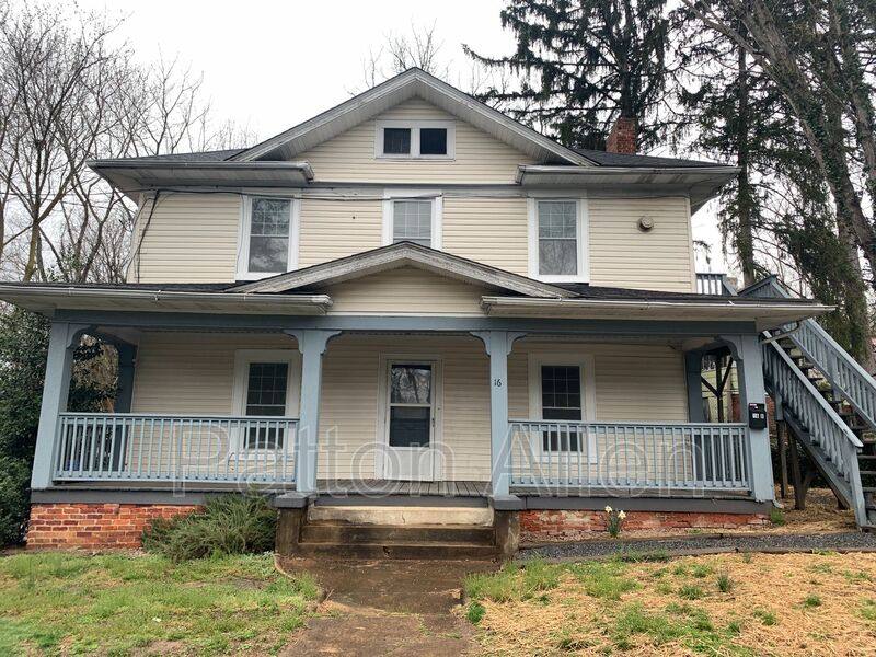 Apartment for rent at 16 Hillside St #A, Asheville, NC 28801
